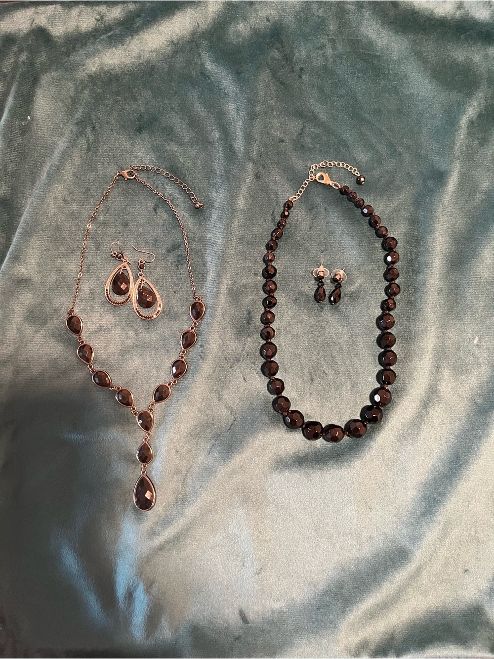JCPenney Black Faceted Bead Necklace and Matching Teardrop Pendant Set